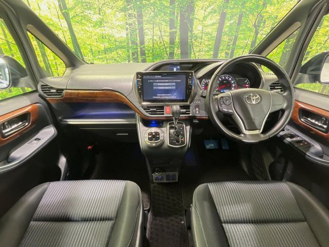 ヴォクシー2.0 ZS 煌