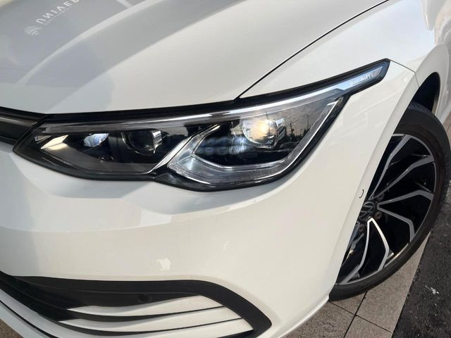 ��LED�w�b�h���C�g:��ԑ��s�����ǍD�Ȏ��E���m�ۂ����S���ĉ^�]�ł��鍂�P�xLED�w�b�h���C�g�𑕔�!�_�����x�������A����d�͂��}�����Ă��܂��B
