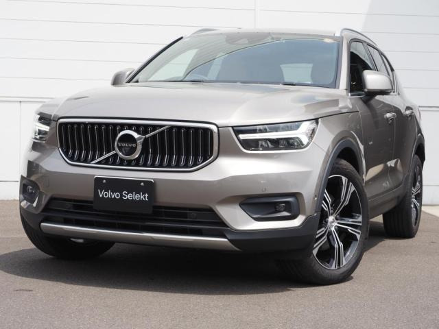 XC40B4 AWD インスクリプション 4WD