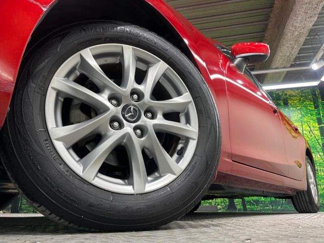 �y�����A���~�z�C�[���z�O�ςɃ}�b�`���������A���~�z�C�[���𑕒����Ă���܂��B�e��ЊO�A���~�z�C�[����A�X�^�b�h���X�^�C�����戵�����Ă���܂��B���񂲑��k����������