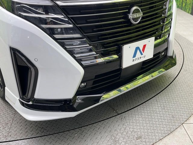 セレナ1.4 e-POWER ハイウェイスターV
