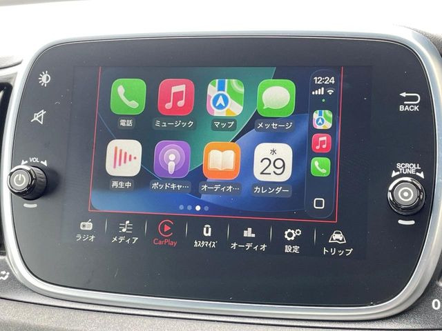 ��Apple Car Play:�X�}�z�Ƃ̗L���ڑ��ŁA�i�r�E�I�[�f�B�I�Đ��ȂǃX�}�z�̃A�v���@�\����ʂł��g����֗��@�\�ł�!