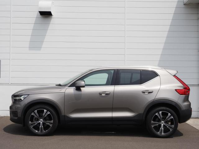 XC40B4 AWD インスクリプション 4WD