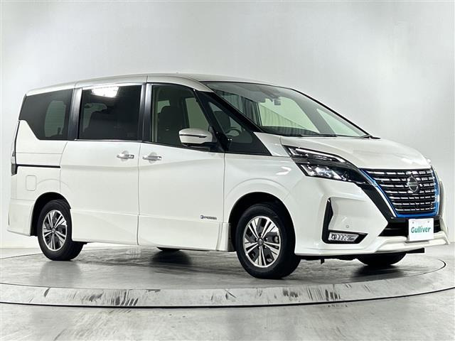 セレナ1.2 e-POWER ハイウェイスターV
