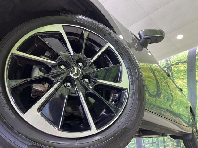 �y����16�C���`�A���~�z�C�[���z�O�ςɃ}�b�`���������A���~�z�C�[���𑕒����Ă���܂��B�e��ЊO�A���~�z�C�[����A�X�^�b�h���X�^�C�����戵�����Ă���܂��B���񂲑��k����������