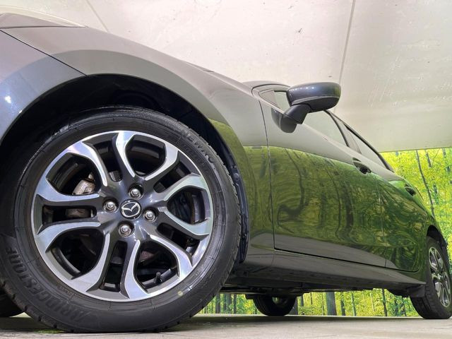 �y�����A���~�z�C�[���z�O�ςɃ}�b�`���������A���~�z�C�[���𑕒����Ă���܂��B�e��ЊO�A���~�z�C�[����A�X�^�b�h���X�^�C�����戵�����Ă���܂��B���񂲑��k����������