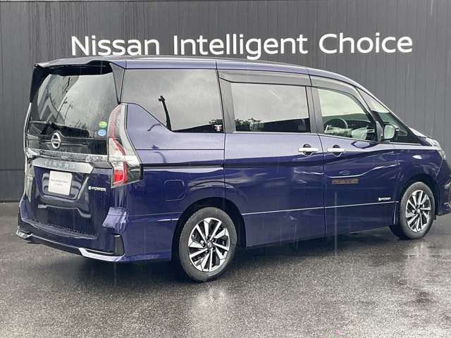 セレナ1.2 e-POWER ハイウェイスターV
