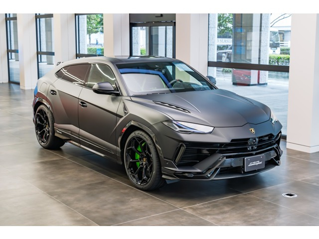ウルスペルフォルマンテ 4WD