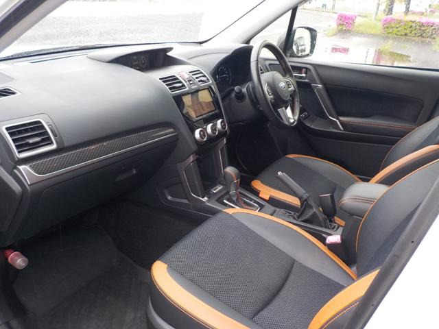 フォレスター2.0 エックスブレイク 4WD