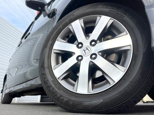 �y����15�C���`�A���~�z�C�[���z�O�ςɃ}�b�`���������A���~�z�C�[���𑕒����Ă���܂��B�e��ЊO�A���~�z�C�[����A�X�^�b�h���X�^�C�����戵�����Ă���܂��B���񂲑��k����������