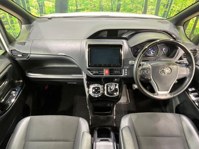 ノア1.8 ハイブリッド Si W×B III