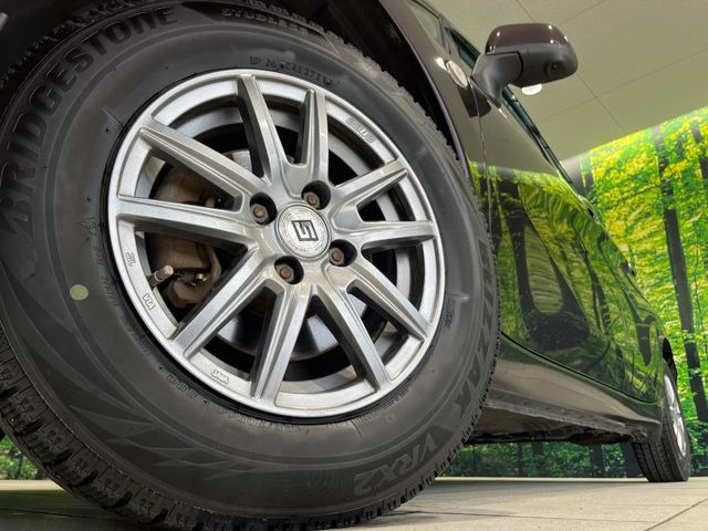 �y14�C���`�A���~�z�C�[���z�O�ςɃ}�b�`�����A���~�z�C�[���𑕒����Ă���܂��B�e��A���~�z�C�[����A�X�^�b�h���X�^�C�����戵�����Ă���܂��B���񂲑��k����������