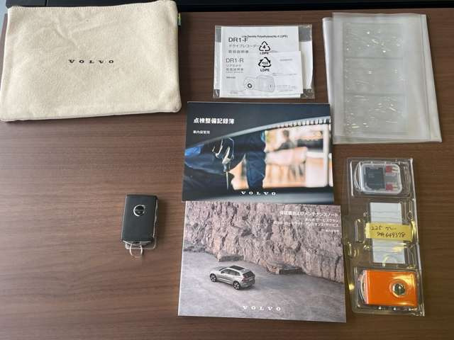 V60ウルトラ T6  AWD プラグインハイブリッド 4WD