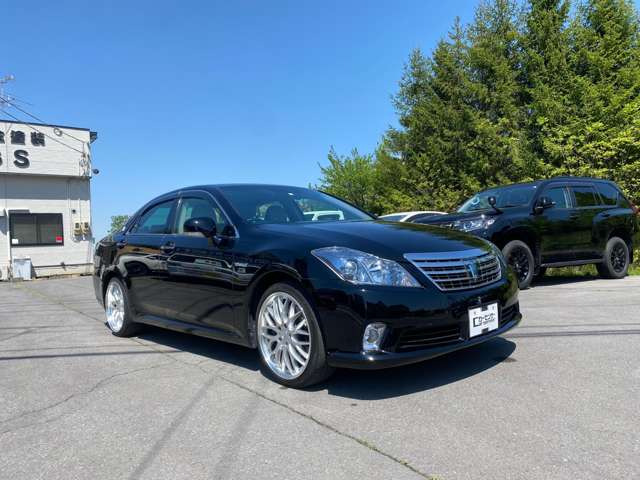 クラウンハイブリッド3.5 Lパッケージ