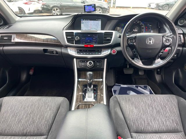 アコードハイブリッド2.0 LX