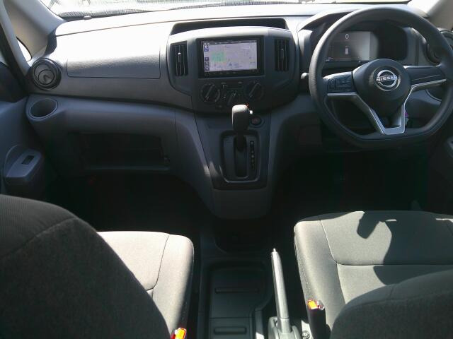 NV200バネットバン1.6 DX 4WD