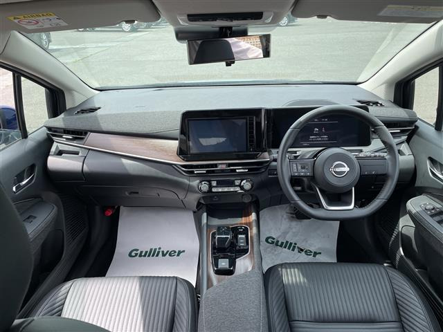 ノートオーラ1.2 G FOUR レザーエディション 4WD
