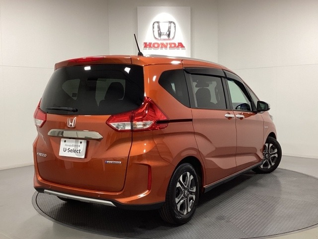 フリード1.5 ハイブリッド クロスター ホンダセンシング