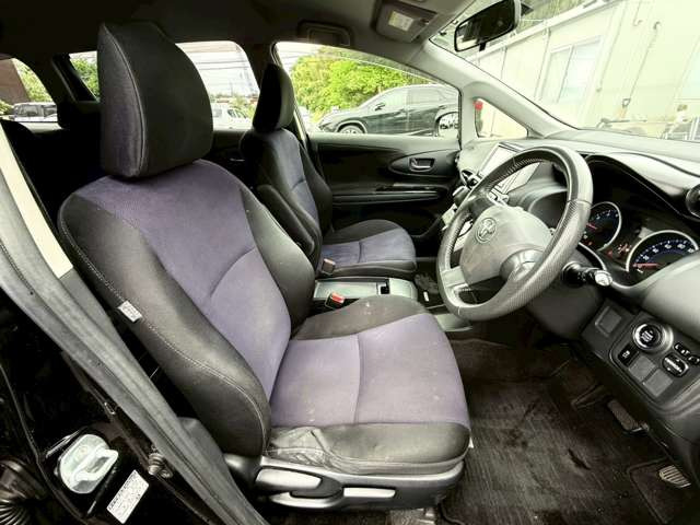 �C�ɂȂ邨�Ԃ�����܂�����E�̓d�b�ԍ����璼�ڂ��X�ɂ��₢���킹���������B�x�����@����ԗ����A��Ԃ܂łȂ�ł������������Ē����܂��B�X�^�b�t�ꓯ���A�����҂����Ă���܂��B
