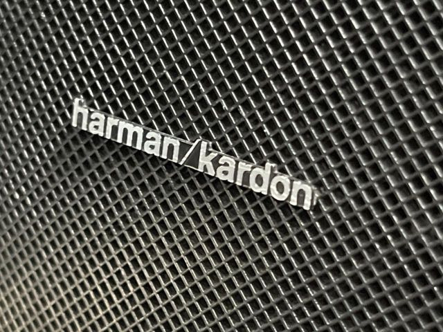��harman/kardon�T�E���h�V�X�e��:�I�[�f�B�I��僁�[�J�[����|����v���~�A���X�s�[�J�[�𑕔��B�����̃X�s�[�J�[����A���̗������܂ŕ����鍂�i���ȉ��y�����y���݂��������܂��B