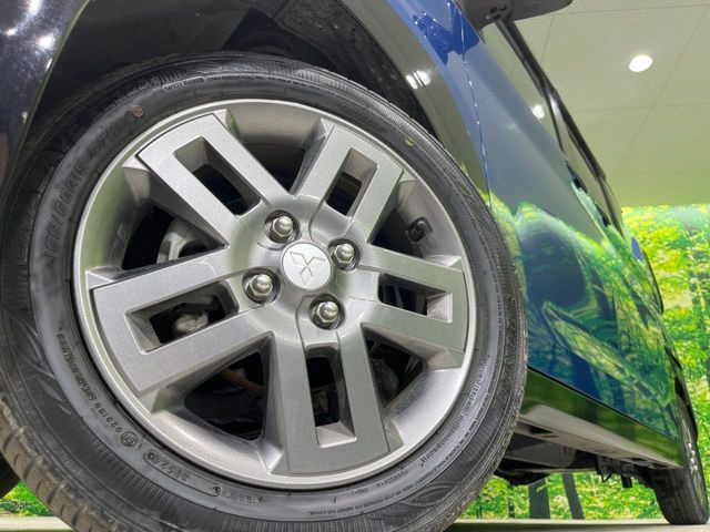 �y����15�C���`�A���~�z�C�[���z�O�ςɃ}�b�`���������A���~�z�C�[���𑕒����Ă���܂��B�e��ЊO�A���~�z�C�[����A�X�^�b�h���X�^�C�����戵�����Ă���܂��B���񂲑��k����������