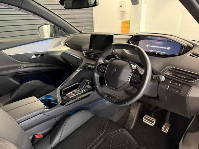 5008GT ブルーHDi ディーゼル