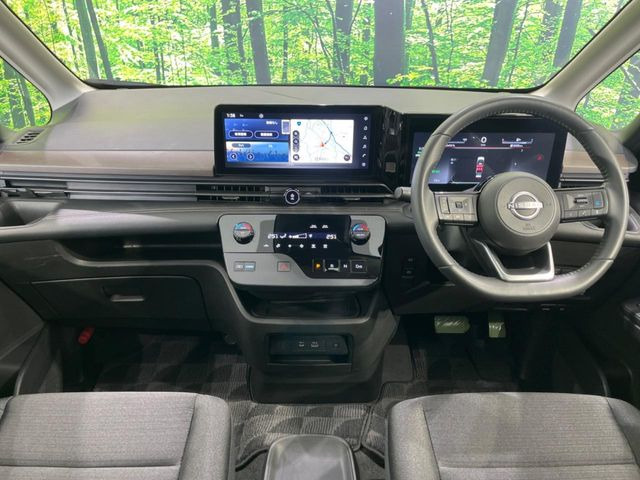 セレナ1.4 e-POWER ハイウェイスターV