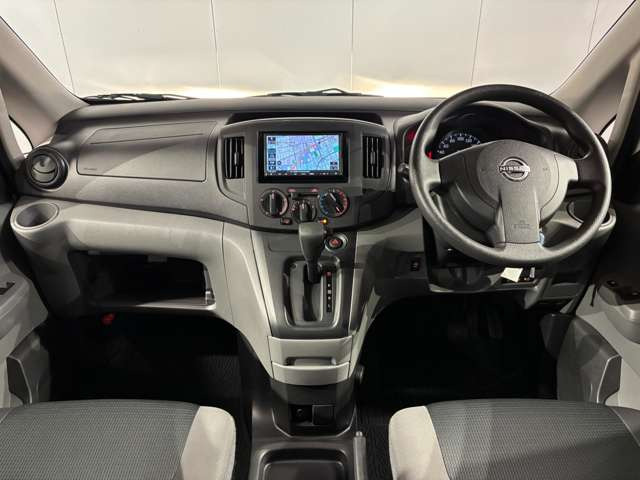 NV200バネットバン1.6 VX