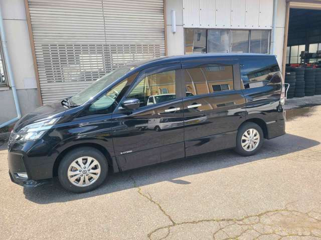 セレナ2.0 ハイウェイスターV 4WD