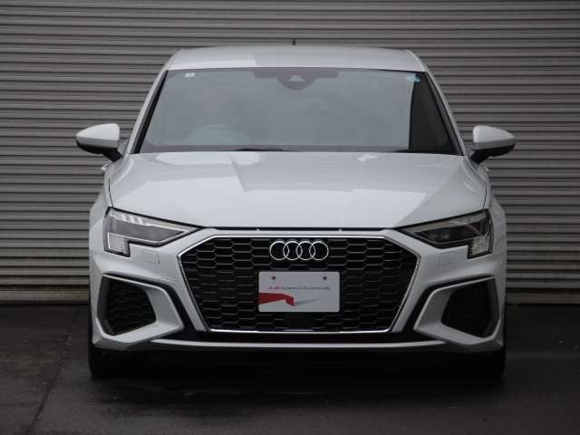 A3スポーツバック30 TFSI Sライン
