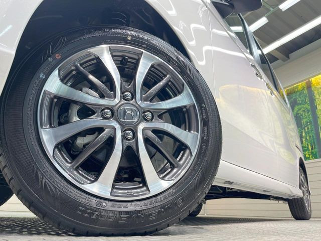 �y����14�C���`�A���~�z�C�[���z�O�ςɃ}�b�`���������A���~�z�C�[���𑕒����Ă���܂��B�e��ЊO�A���~�z�C�[����A�X�^�b�h���X�^�C�����戵�����Ă���܂��B���񂲑��k����������
