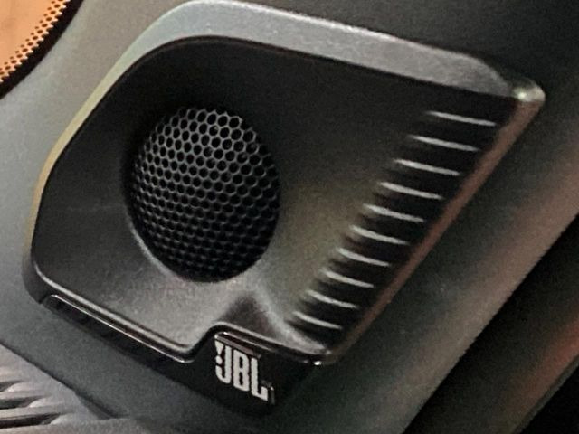 �yJBL�T�E���h�V�X�e���t�������i�r�z�[���̃i�r�@�\�͂������A���x�ȃ`���[�j���O�\�͂����ڂ���Ă���A�������ȉ��y�����y���݂��������܂���