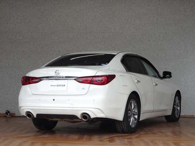 スカイライン3.0 GT