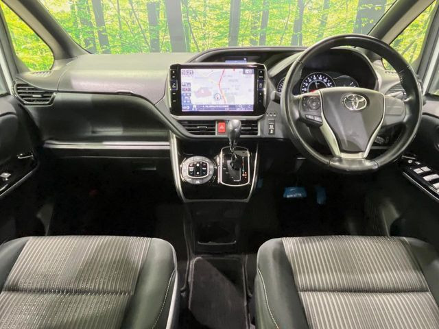 ヴォクシー2.0 ZS 煌