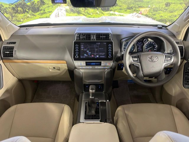 ランドクルーザープラド2.8 TX Lパッケージ マットブラック エディション ディーゼル 4WD