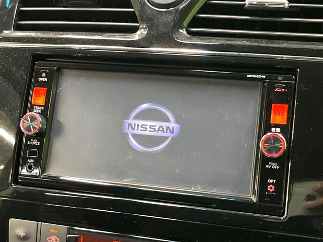 セレナ2.0 ハイウェイスター Vセレクション+Safety II S-HYBRID