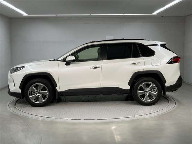 RAV42.5 ハイブリッド G E-Four 4WD