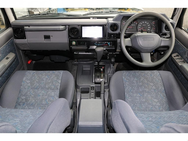 ランドクルーザー704.2 ZX ディーゼル 4WD