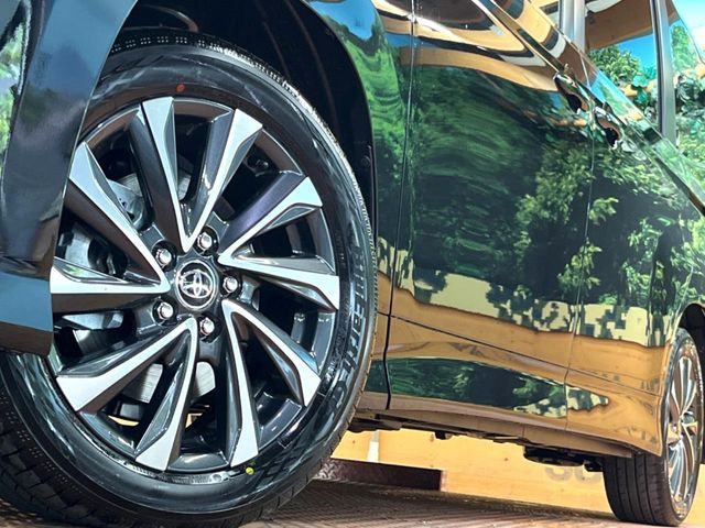 �y����17�C���`�A���~�z�C�[���z�O�ςɃ}�b�`���������A���~�z�C�[���𑕒����Ă���܂��B�e��ЊO�A���~�z�C�[����A�X�^�b�h���X�^�C�����戵�����Ă���܂��B���񂲑��k����������