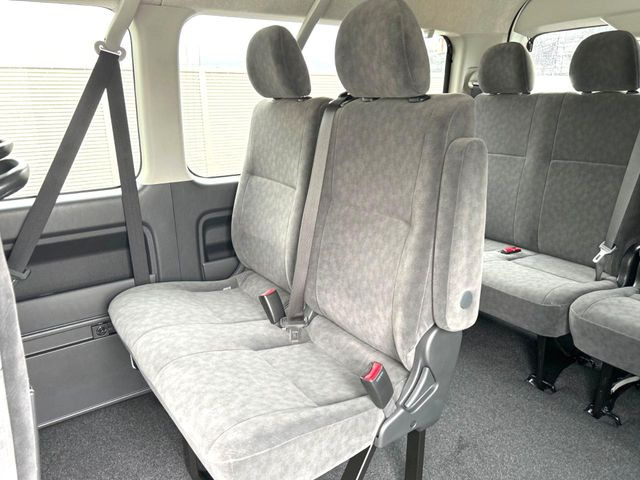 3��ڃV�[�g�͂�������ԗǍD����l�ł��������ƍ����Ē����܂��̂ŁA��l���ł̂��o���������N���N�ł��􂲉Ƒ��ŁA�C�̒m�ꂽ���ԂŁA�h���C�u�ɍs���̂��y���݂ł��ˁ�