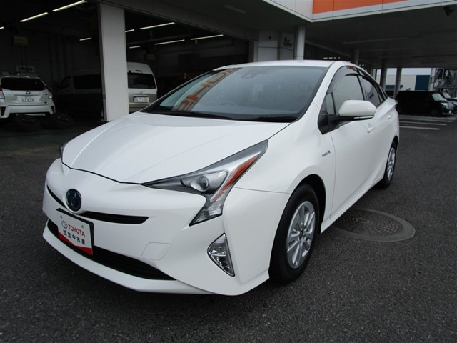 プリウス1.8 S