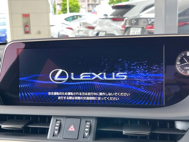 �y���[�J�[�����i�r�z�C���e���A�ɗn�����ރX�^�C���b�V���ȁu��p�݌v�v���[�J�[�i�r�𑕔��􎋔F���⑀�쐫�ȂǊ�{���\�ɂ��D��A���㎿�ȃJ�[���C�t�����y���݂��������܂��B