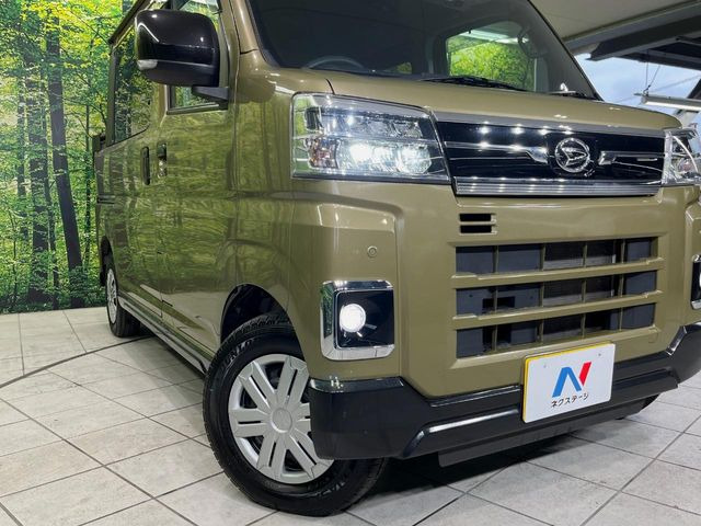 �yLED�w�b�h���C�g�z���V����ԑ��s�����ǍD�Ȏ��E���m�ۂ����S���ĉ^�]�ł��鍂�P�xLED�w�b�h���C�g�𑕔�!�_�����x�������A����d�͂��}�����Ă��܂��B
