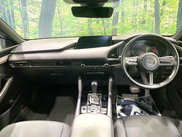MAZDA3ファストバック1.8 XD ブラックトーンエディション