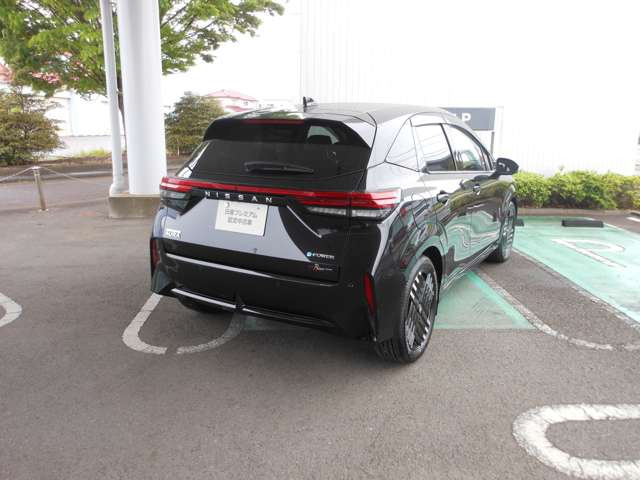 ノートオーラ1.2 G レザーエディション
