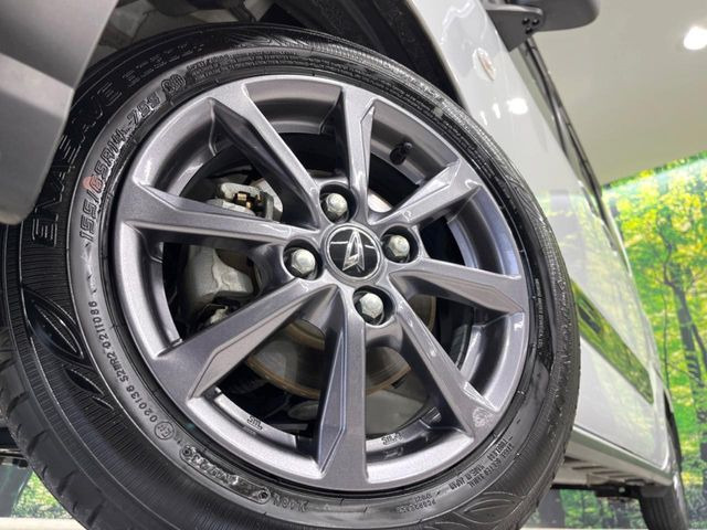 �y����14�C���`�A���~�z�C�[���z�O�ςɃ}�b�`���������A���~�z�C�[���𑕒����Ă���܂��B�e��ЊO�A���~�z�C�[����A�X�^�b�h���X�^�C�����戵�����Ă���܂��B���񂲑��k����������