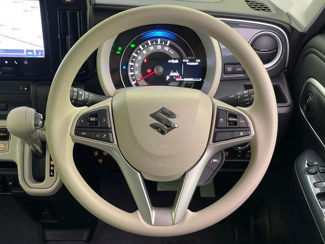 �y�X�e�A�����O�X�C�b�`�z�^�]���A�O������ڐ������炷���ƂȂ��A�I�[�f�B�I���̑��삪�\�ȕ֗��@�\!���S&���K�ȃh���C�u�����o���Ă���܂���
