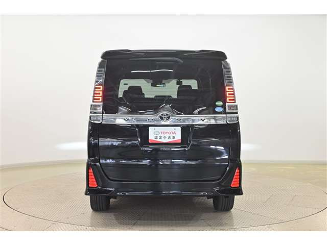 ヴォクシー2.0 ZS 4WD
