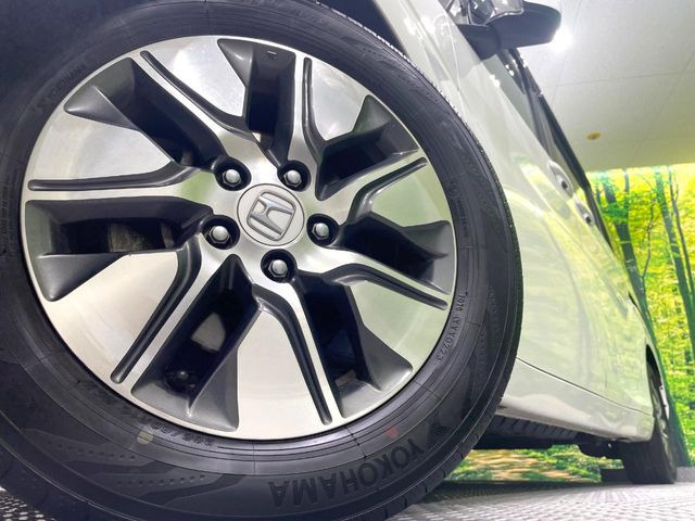 �y����16�C���`�A���~�z�C�[���z�O�ςɃ}�b�`���������A���~�z�C�[���𑕒����Ă���܂��B�e��ЊO�A���~�z�C�[����A�X�^�b�h���X�^�C�����戵�����Ă���܂��B���񂲑��k����������