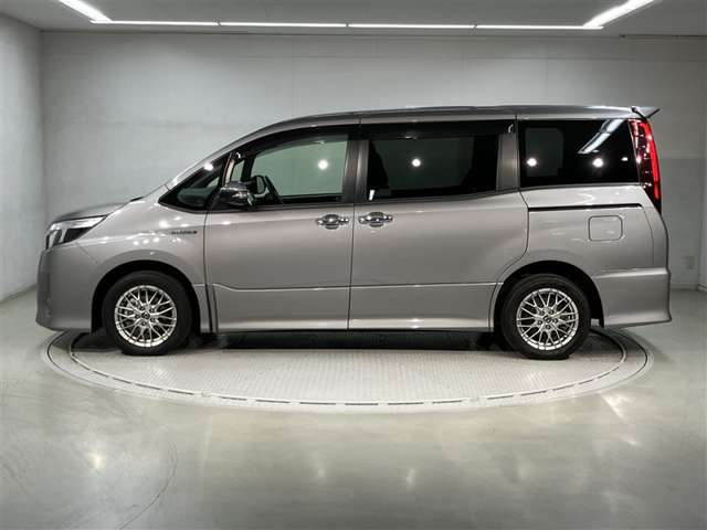 ノア1.8 ハイブリッド Si W×B